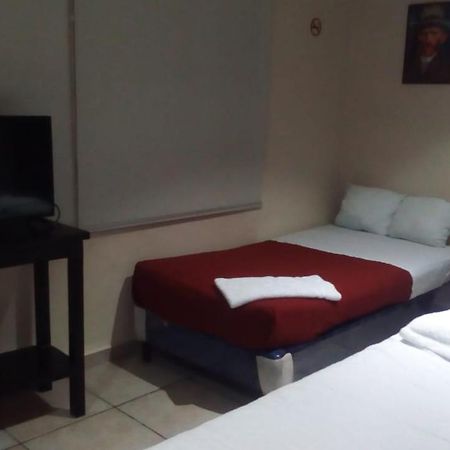 Domus Hotel San Salvador Esterno foto
