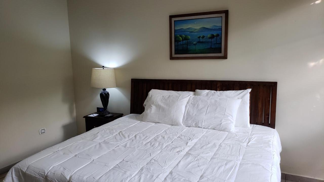 Domus Hotel San Salvador Esterno foto