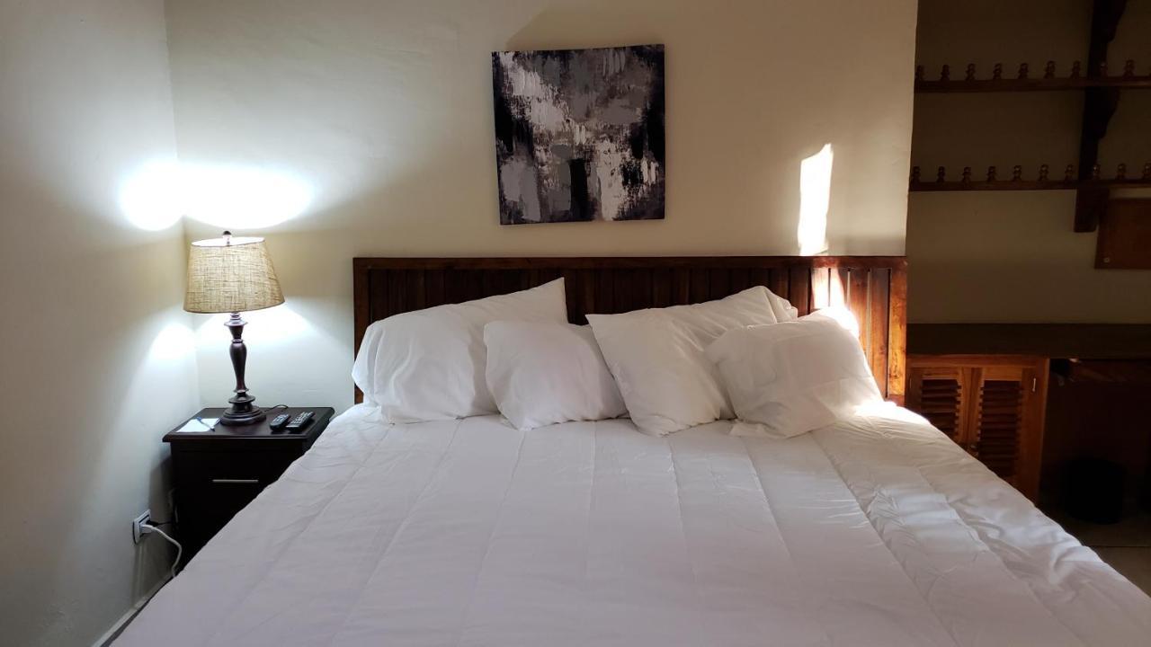 Domus Hotel San Salvador Esterno foto