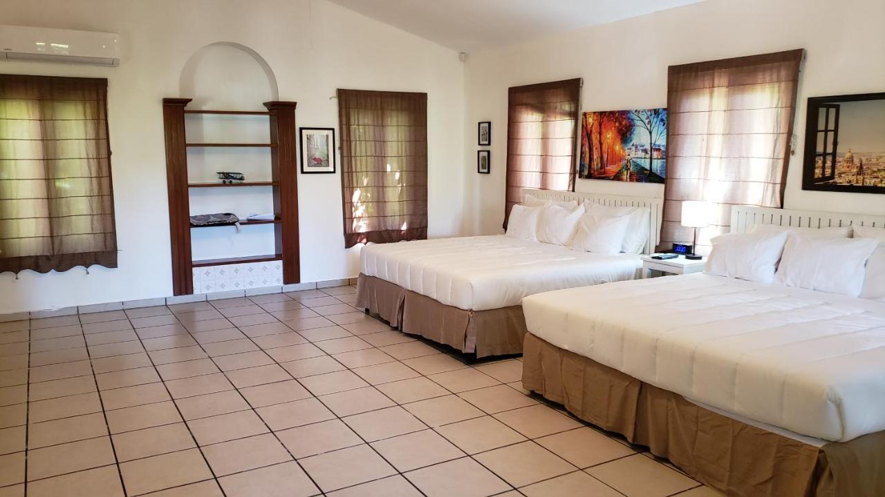 Domus Hotel San Salvador Esterno foto
