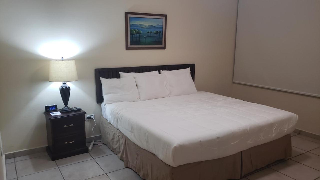 Domus Hotel San Salvador Esterno foto
