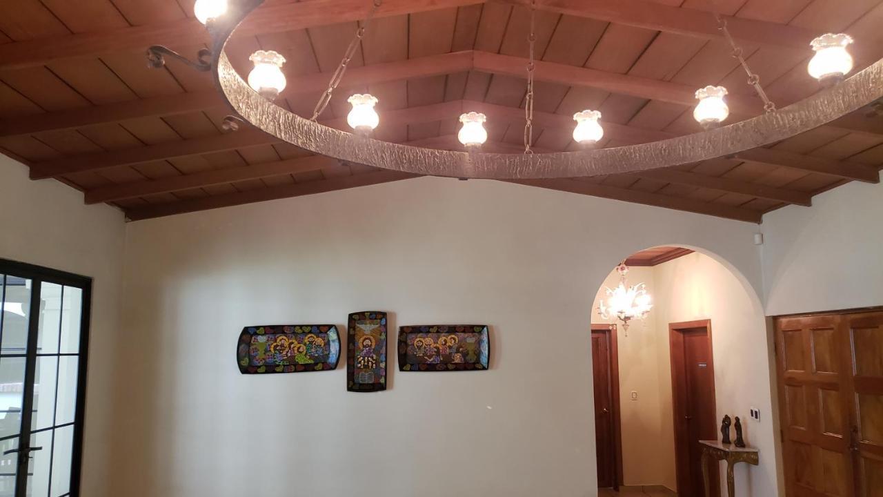 Domus Hotel San Salvador Esterno foto