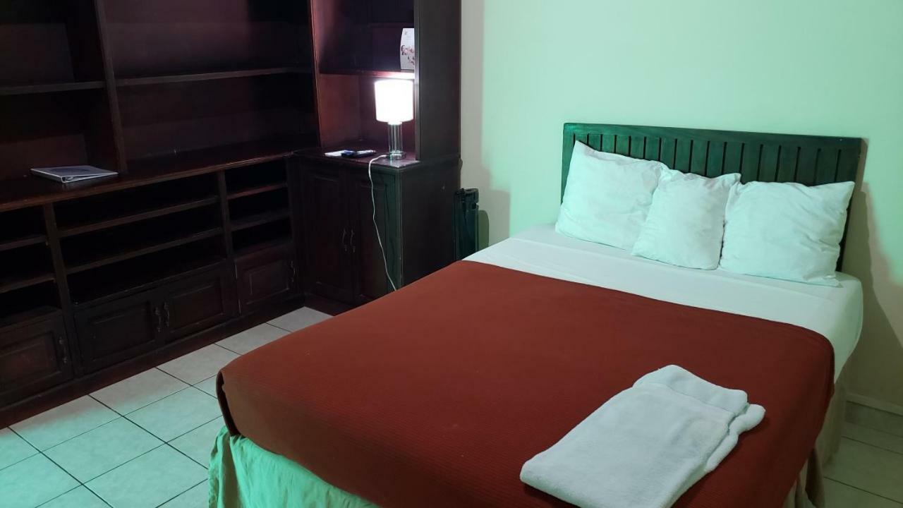Domus Hotel San Salvador Esterno foto