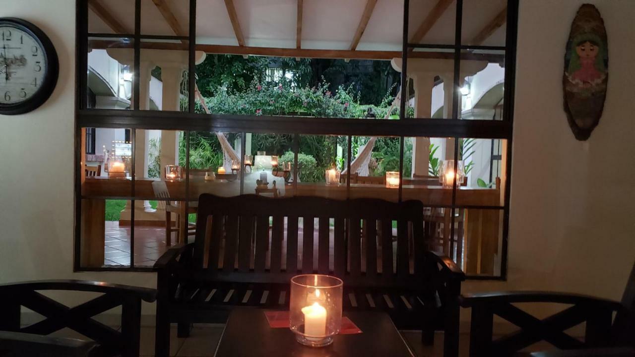 Domus Hotel San Salvador Esterno foto